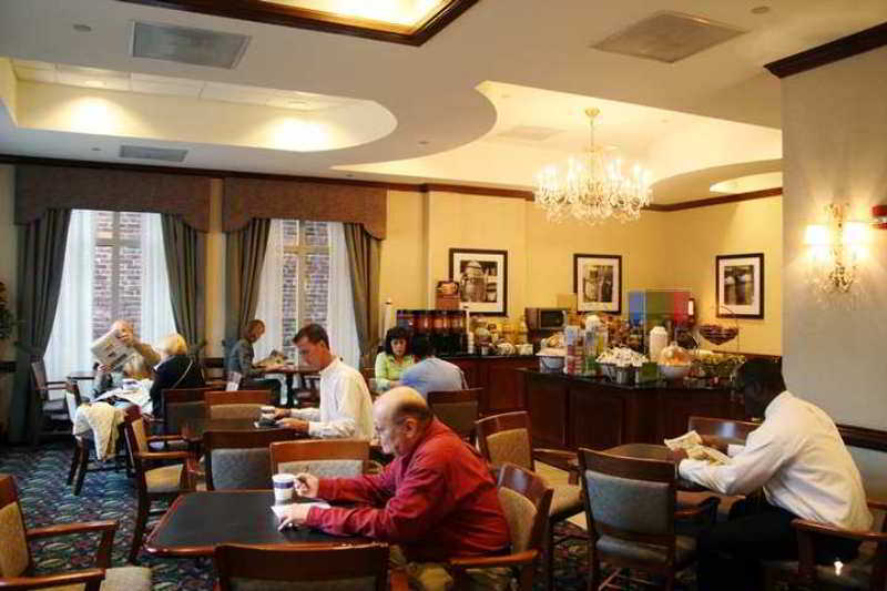 Hampton Inn Alexandria/Old Town Restoran gambar
